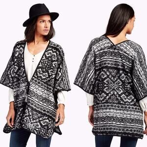 Lucky Brand Black & White Tassel Tie Boho Blanket Coat Poncho Womens One Size